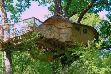 The Alicourts Resort