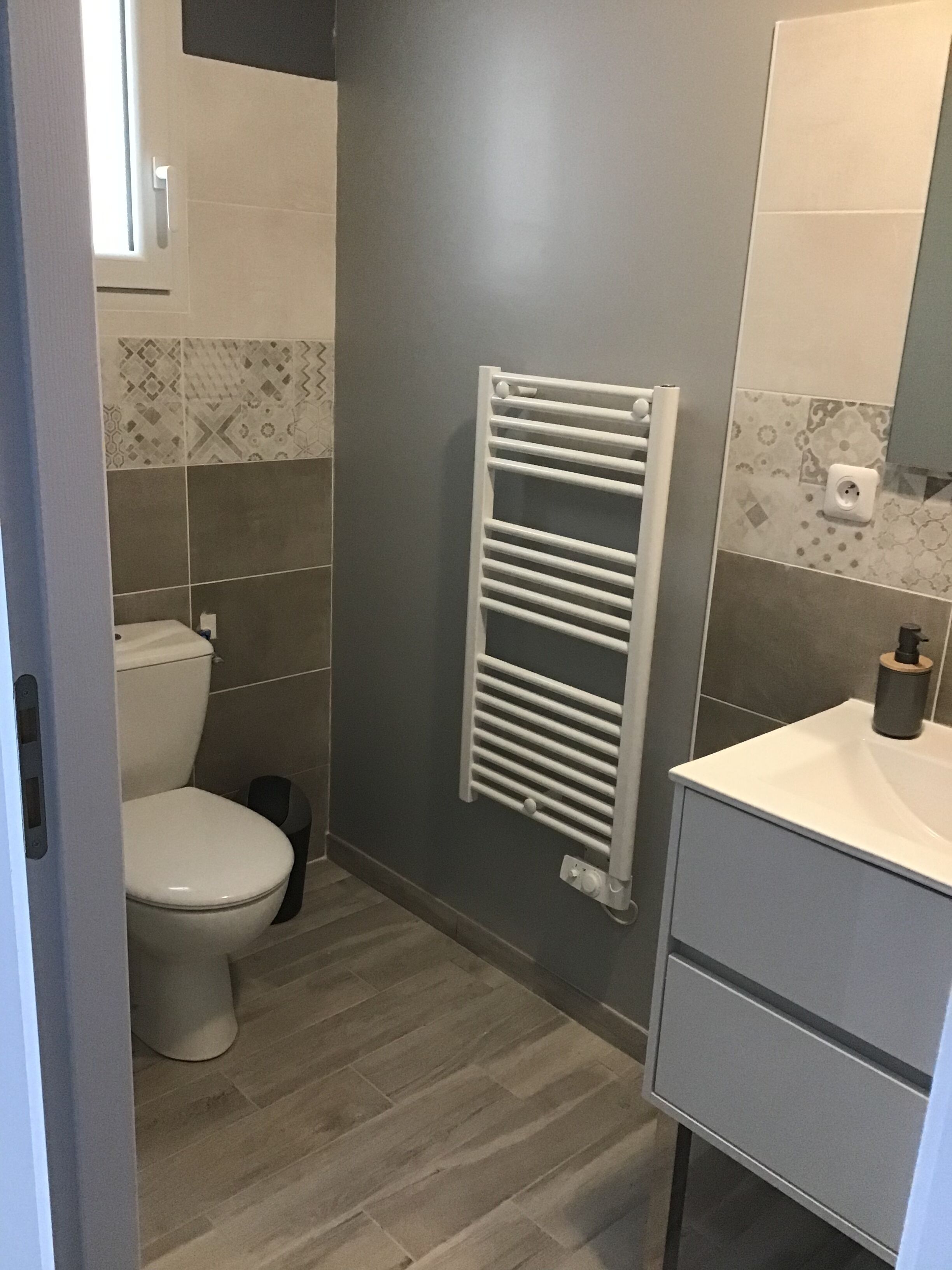 La Petite Salamandre