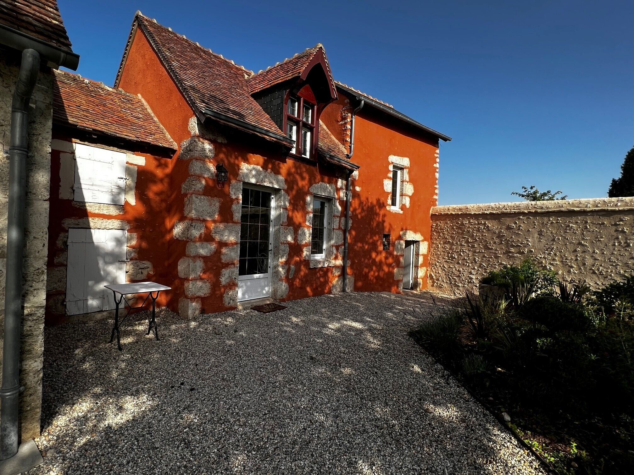 The Clos Des Chateaux