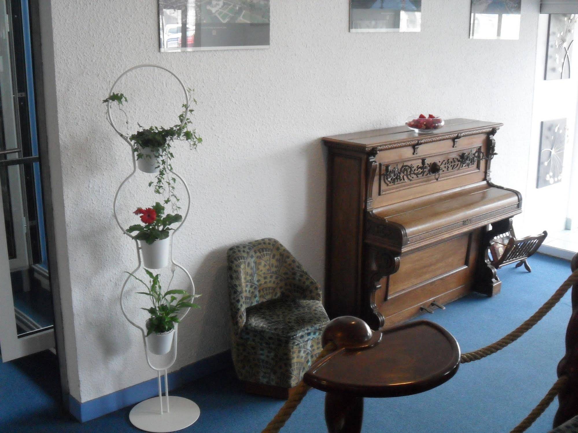 Brit Hotel Confort Gien