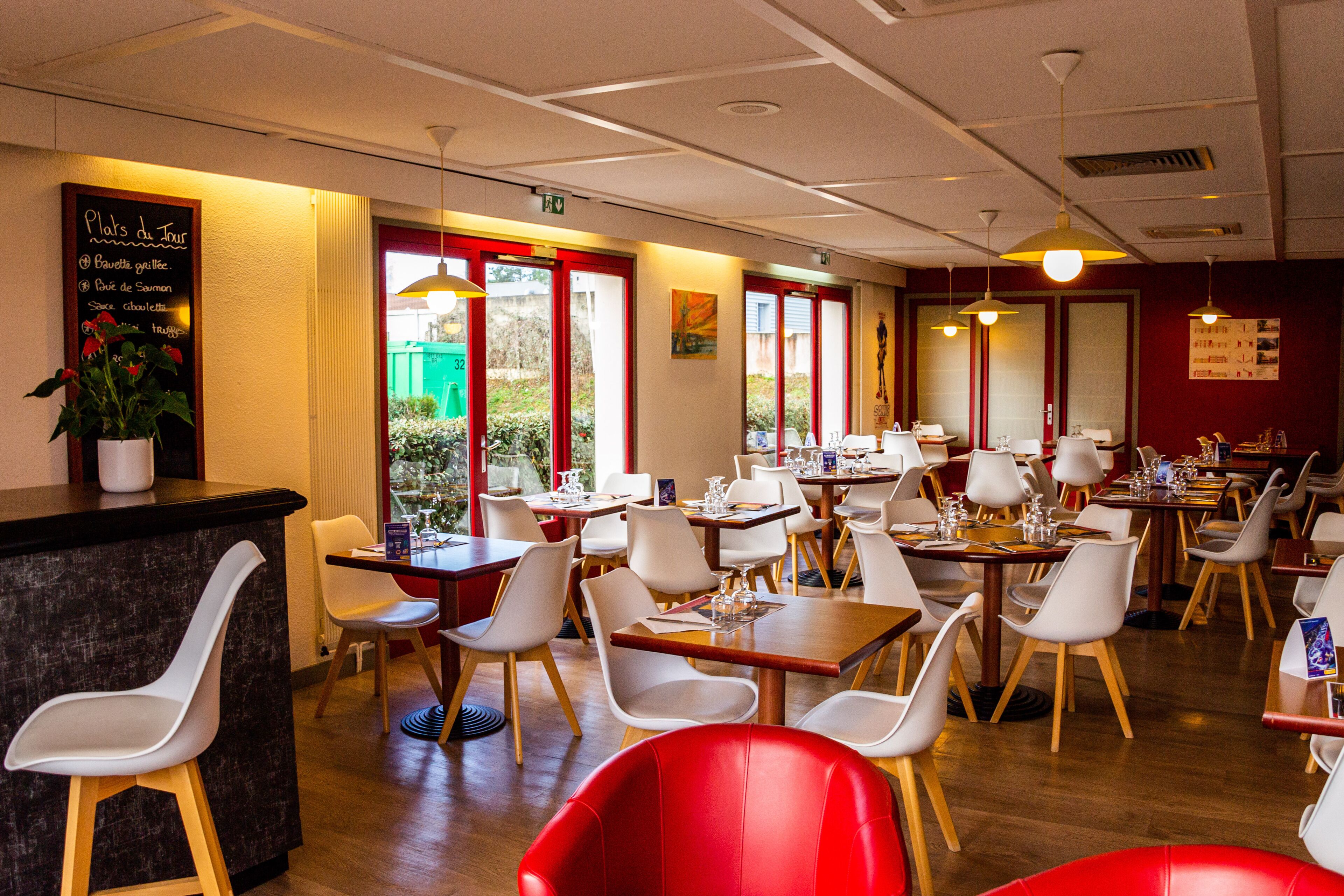 Hotel initial La Roche-sur-Yon  by balladins