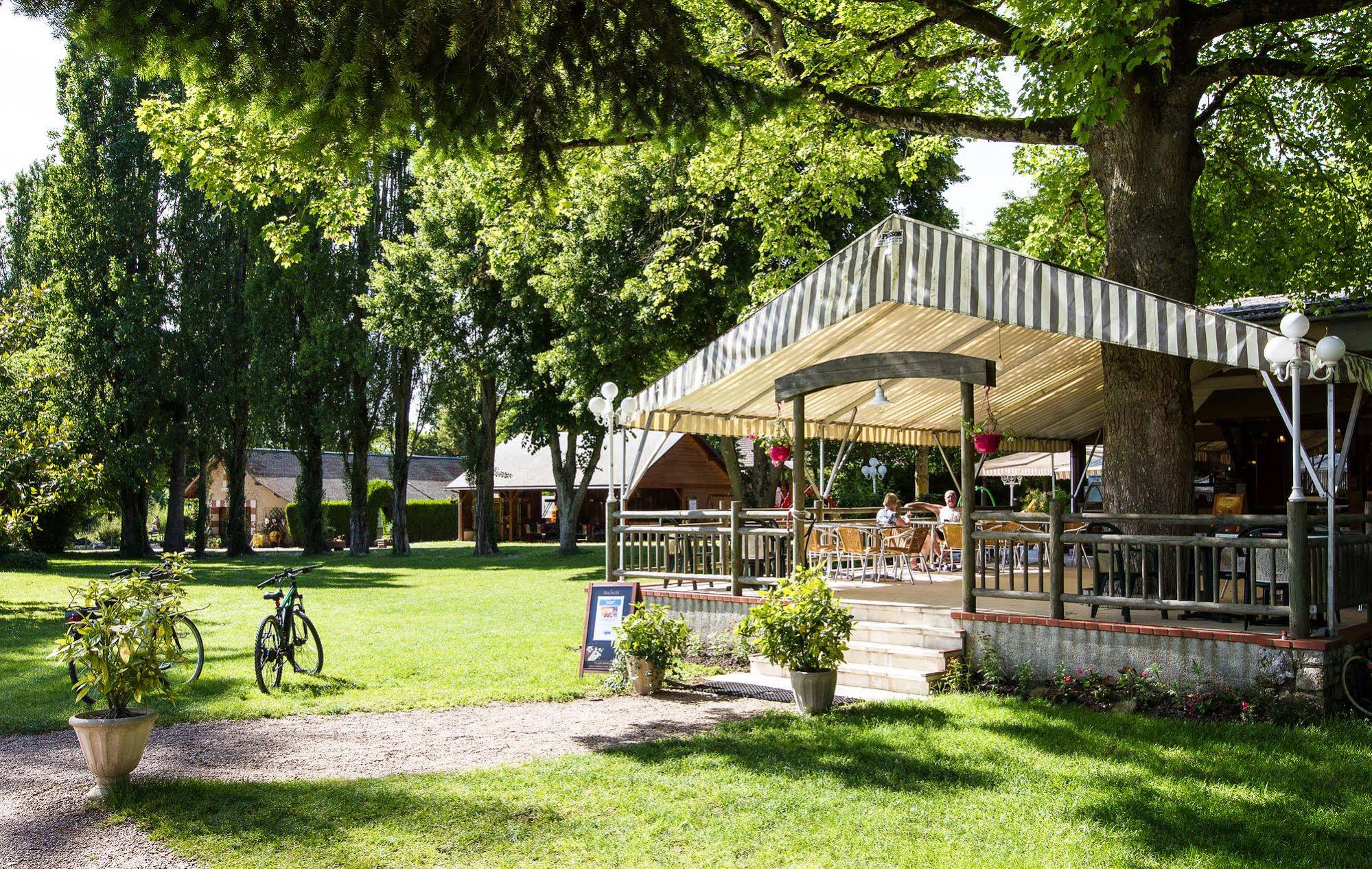Camping Château des Marais