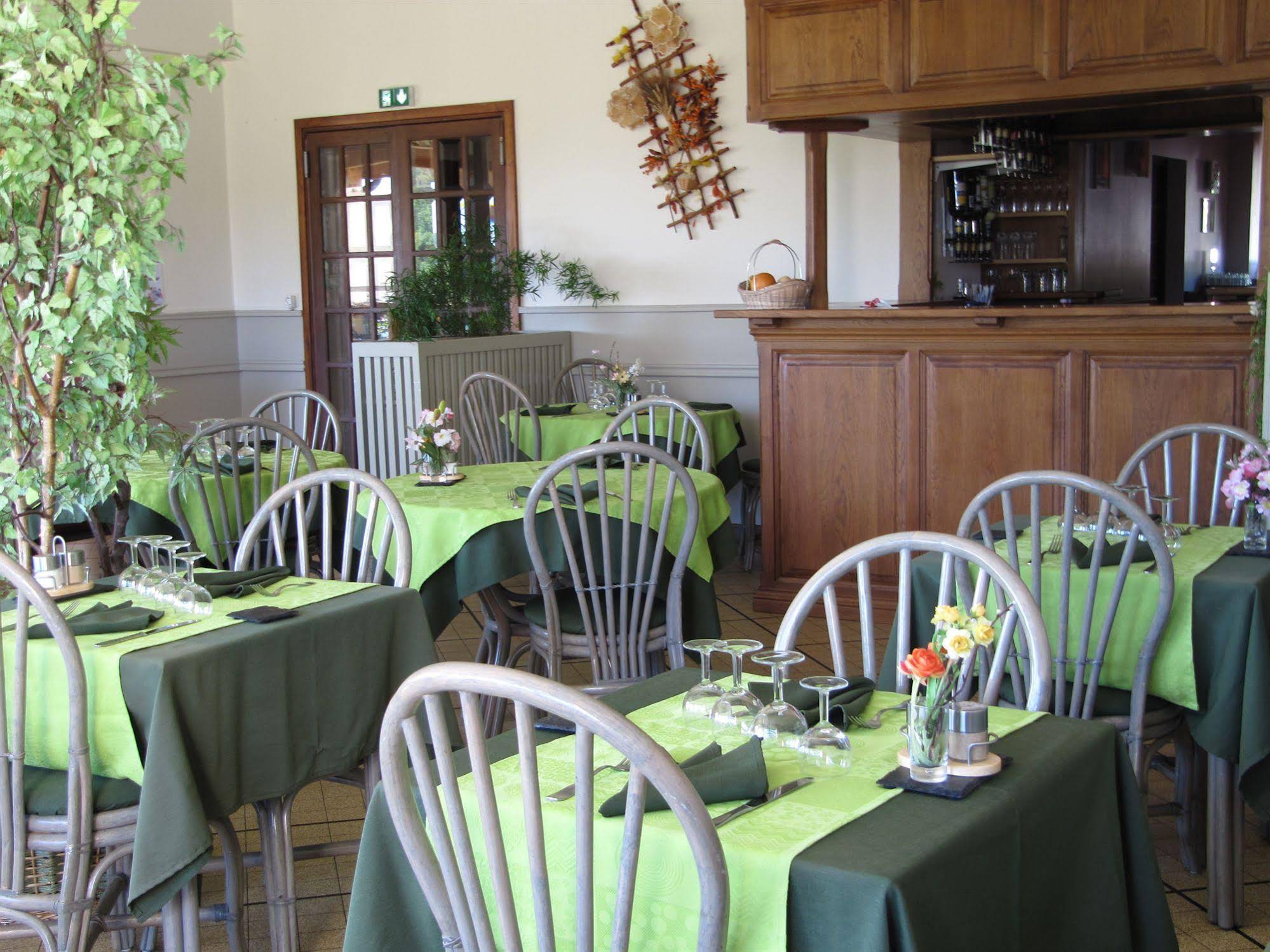 Hotel des Rochers
