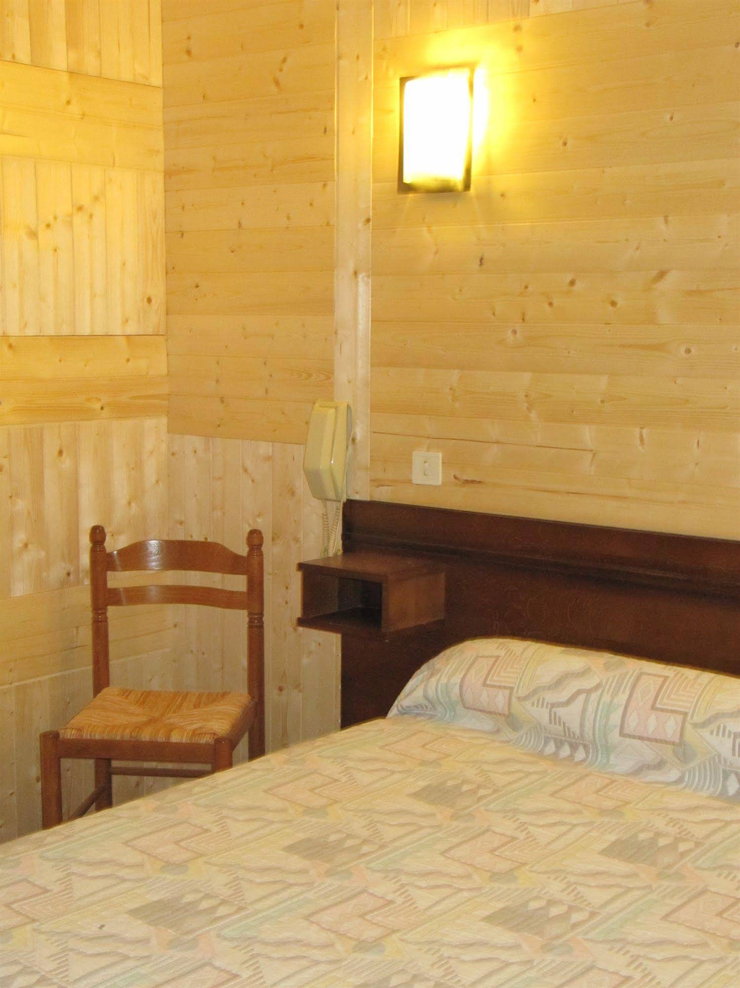 Hotel des Rochers