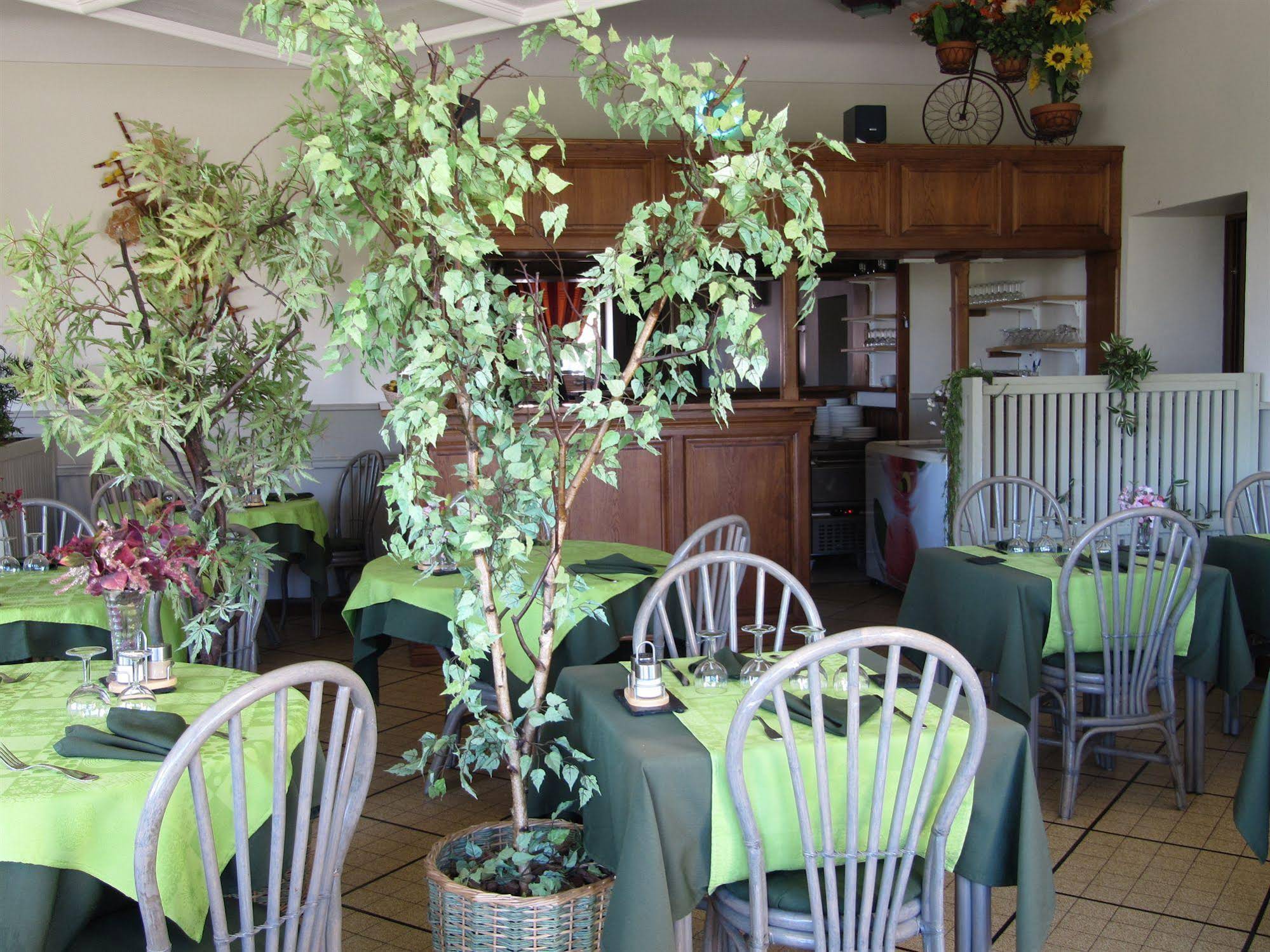 Hotel des Rochers