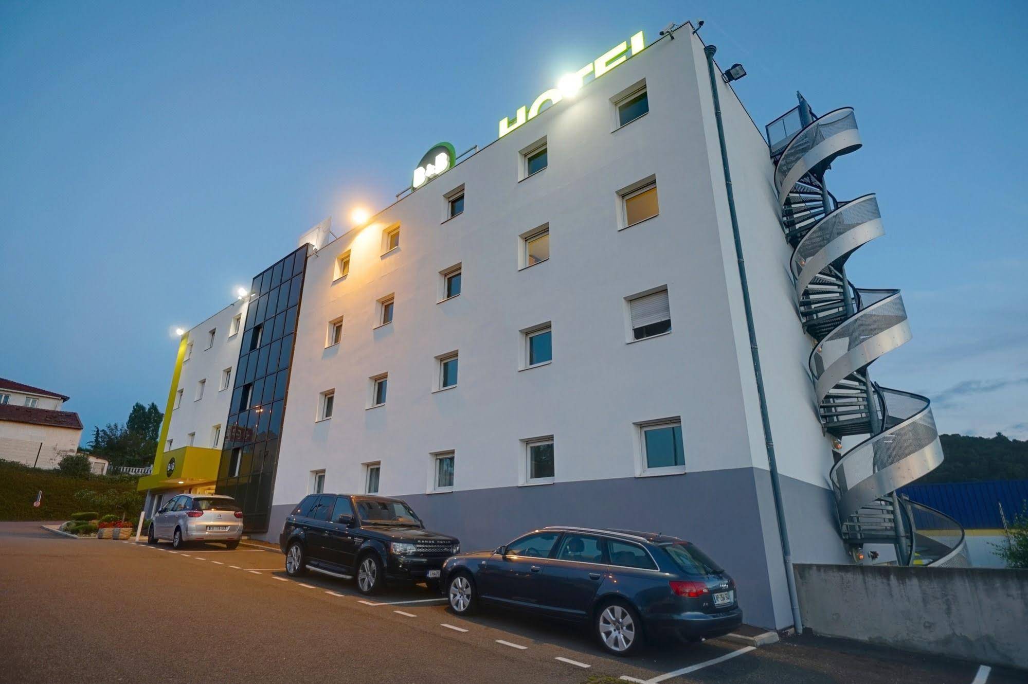B&B Hôtel Saint-Etienne Monthieu