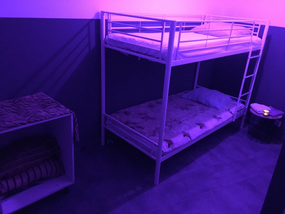 Les Chambre De La Gare