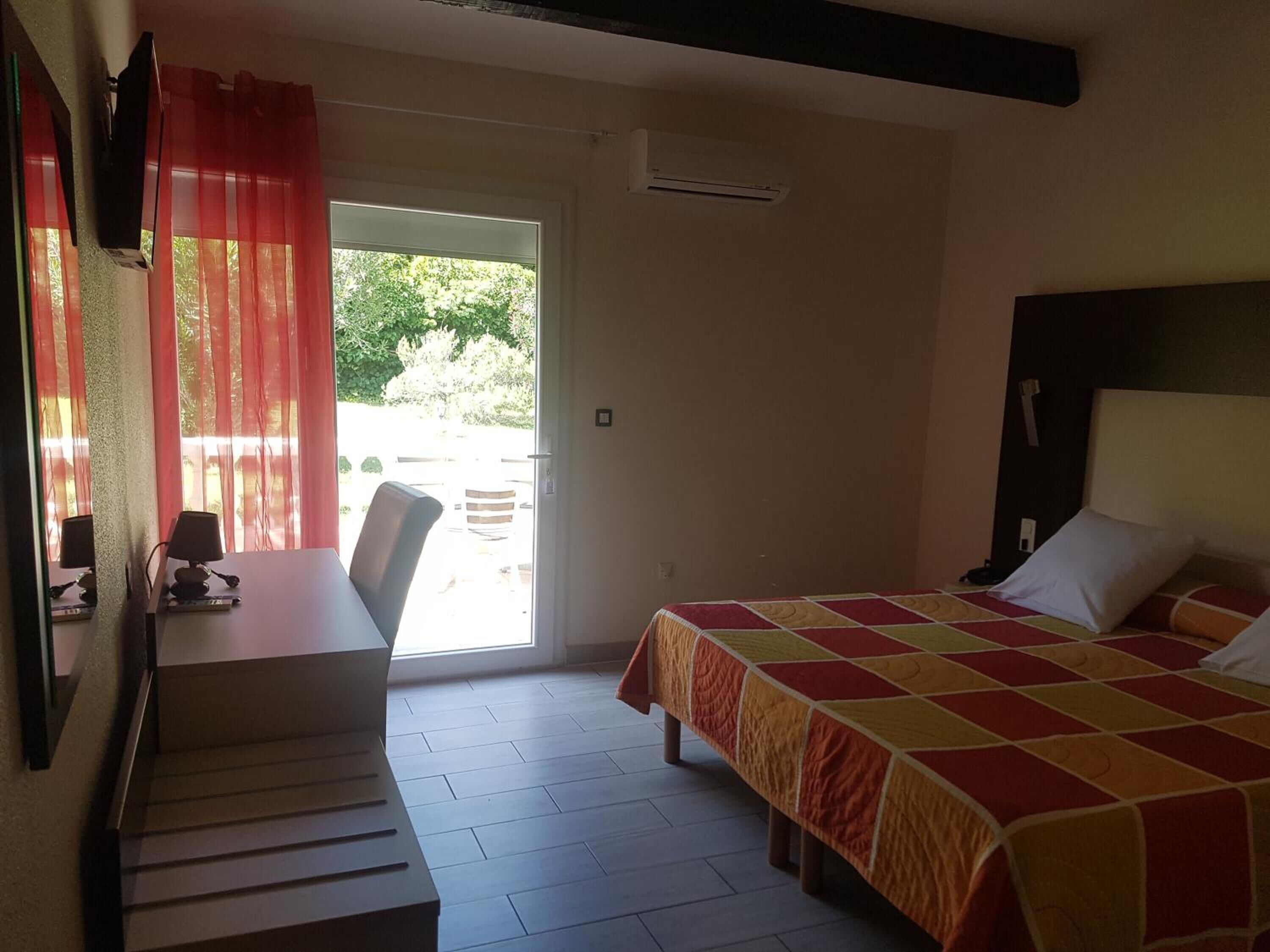 Brit Hotel Confort Helios Agde