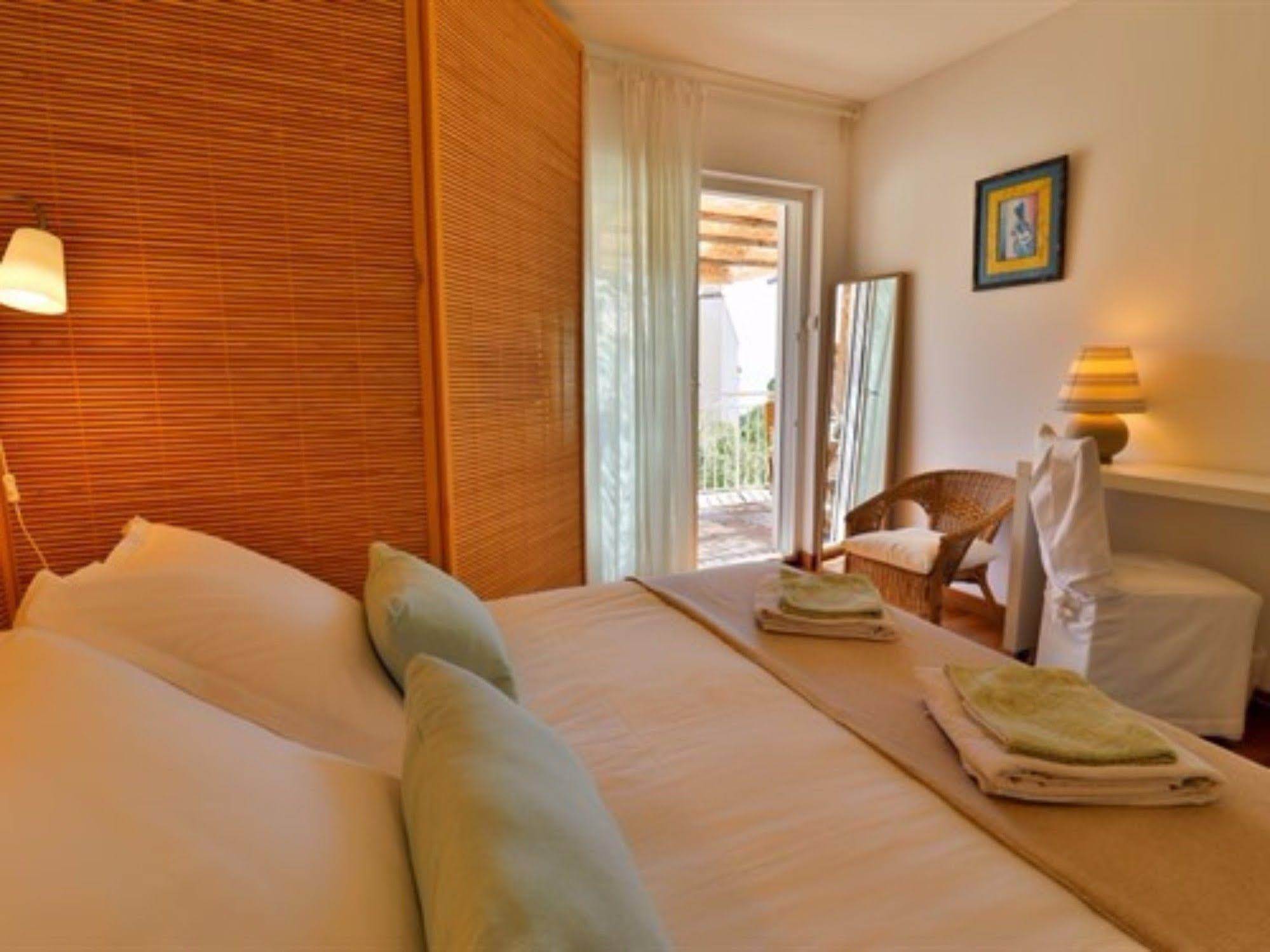 Les Chambres D Hôtes Du Grand Mornas