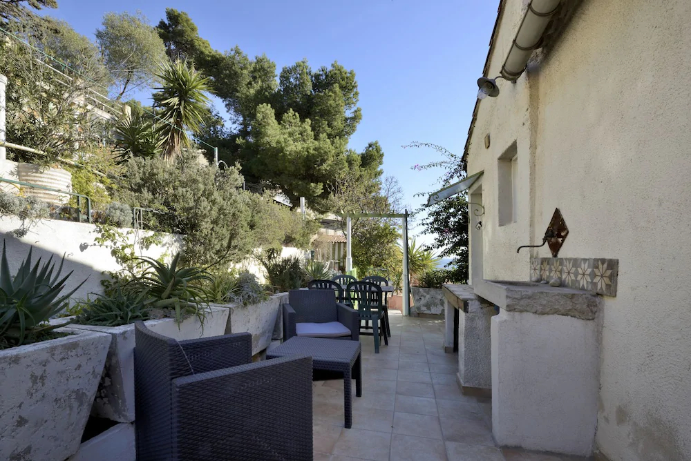 Les Gites De La Madrague