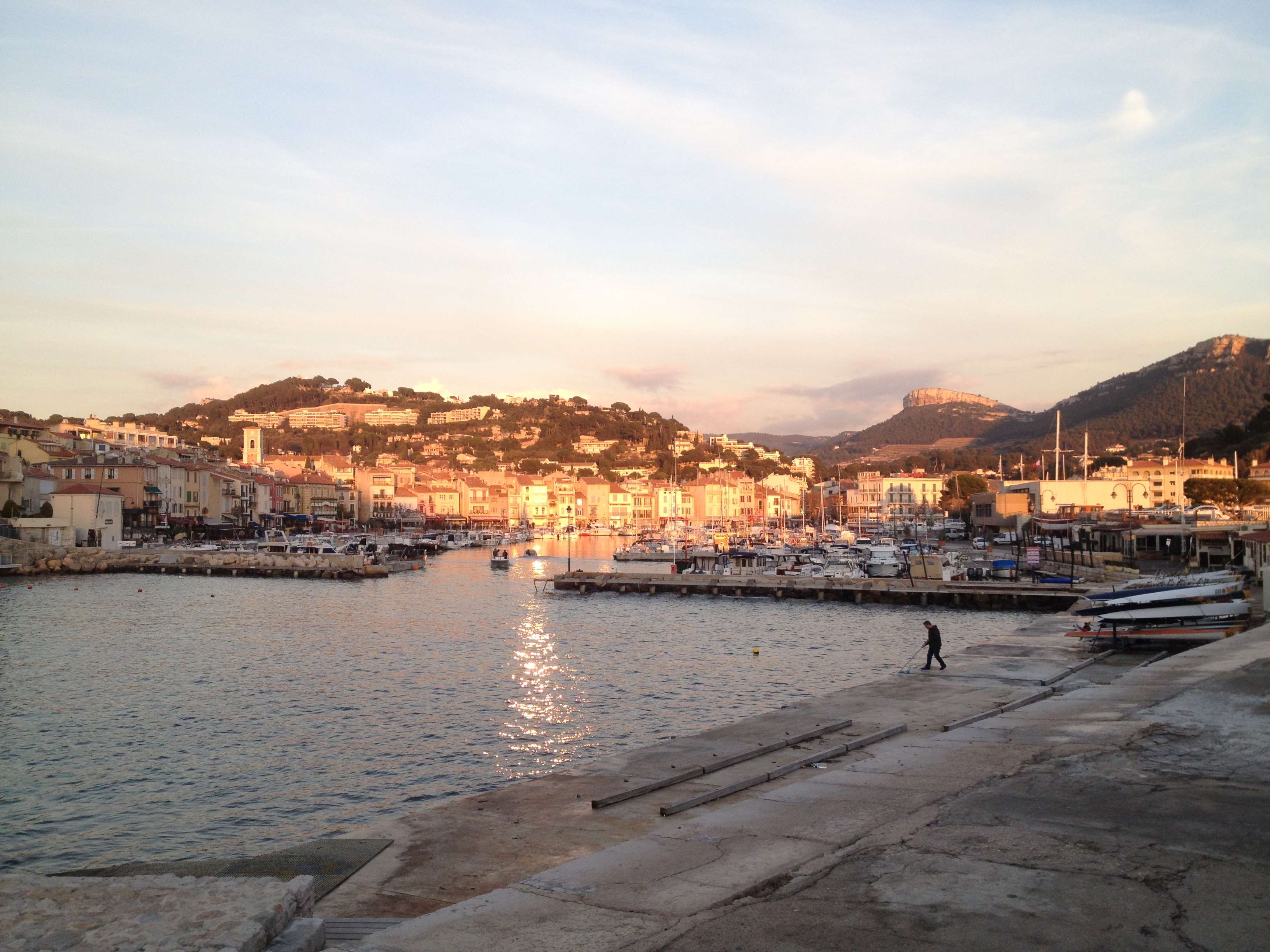 Kyriad Direct Marseille Est La Valentine