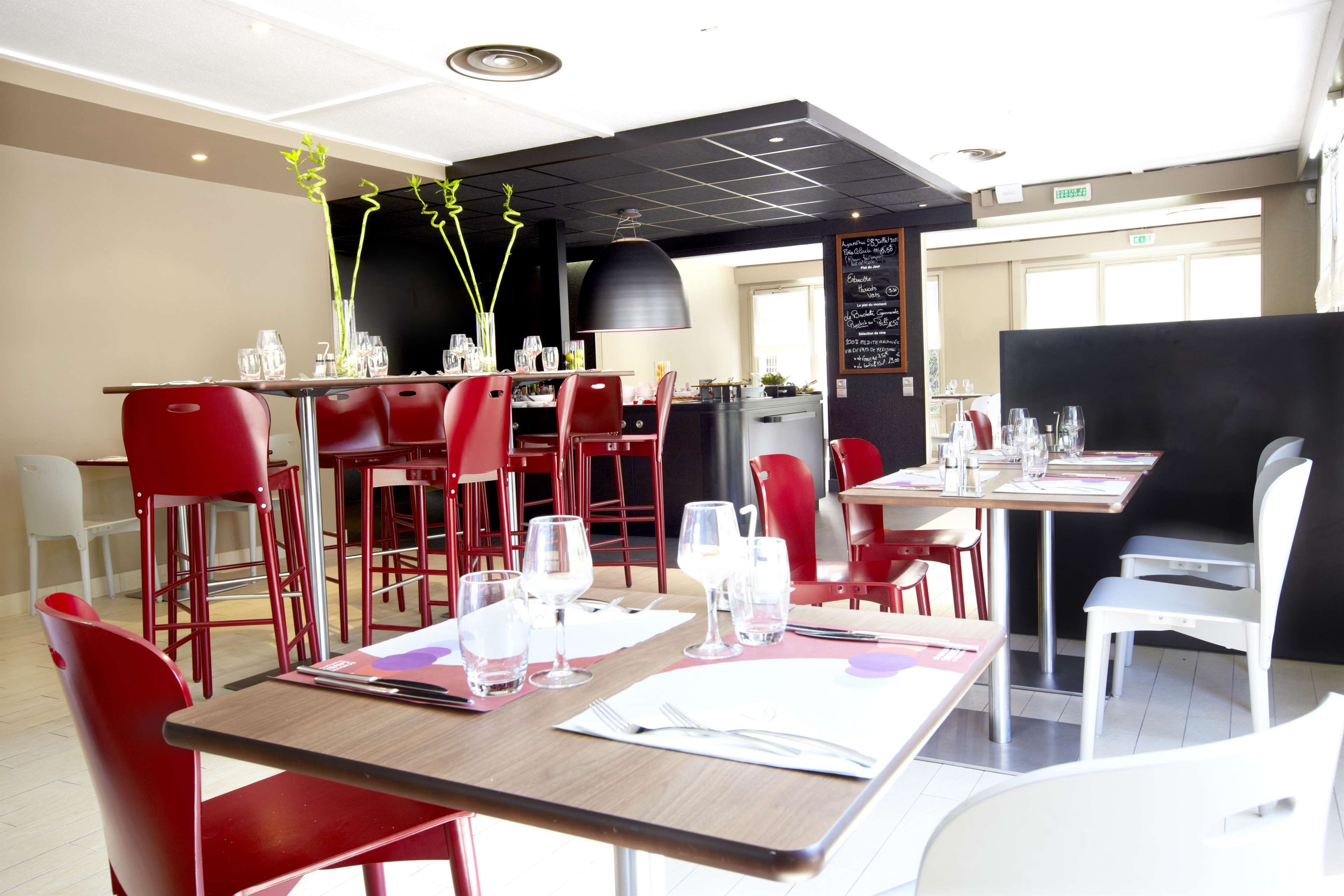 Kyriad Direct Marseille Est La Valentine