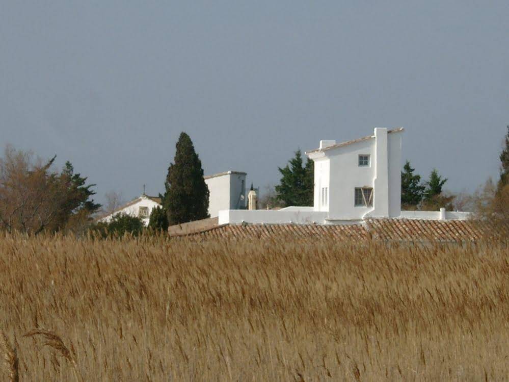Cacharel Hotel