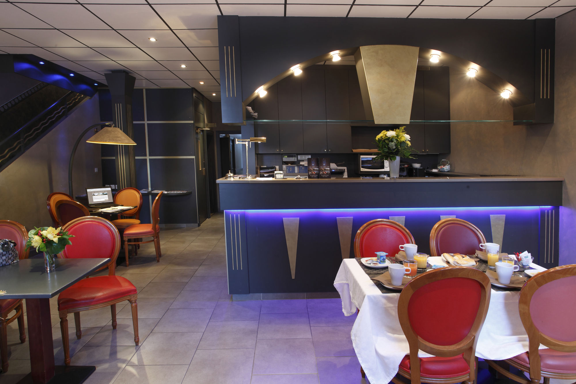 Adonis Marseille Vieux-Port Hotel du Palais