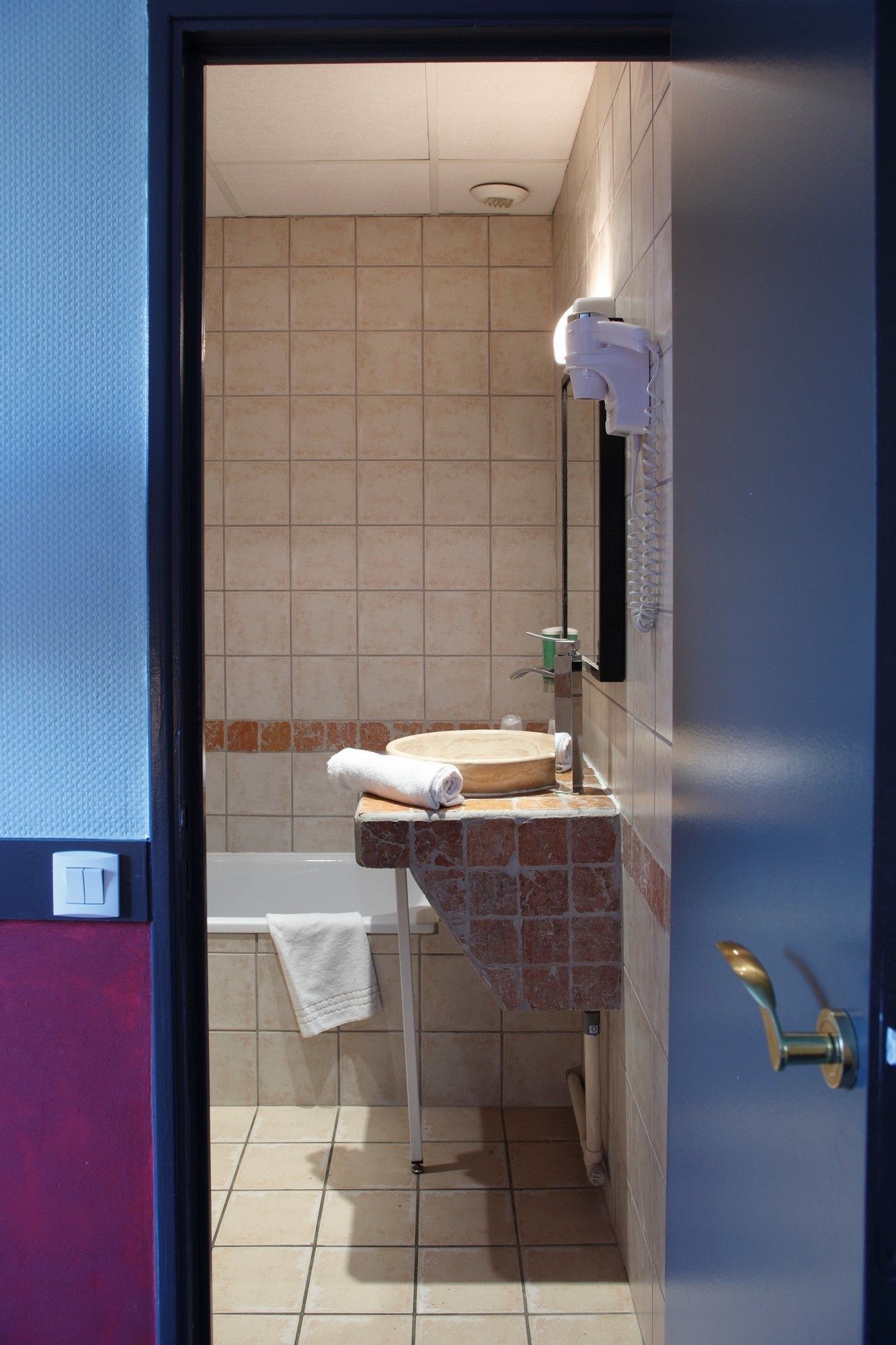 Adonis Marseille Vieux-Port Hotel du Palais
