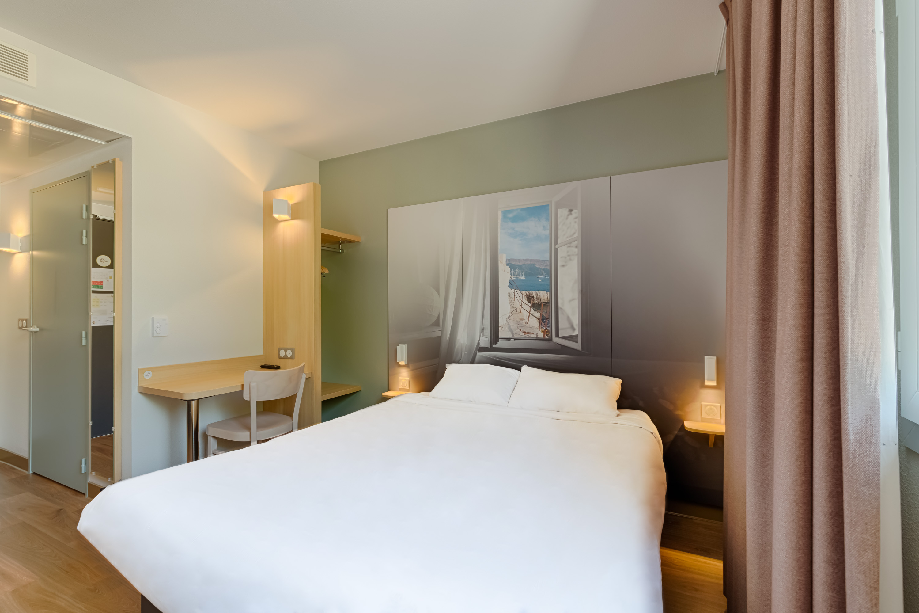 B&B HOTEL Marseille la Valentine Saint Mene