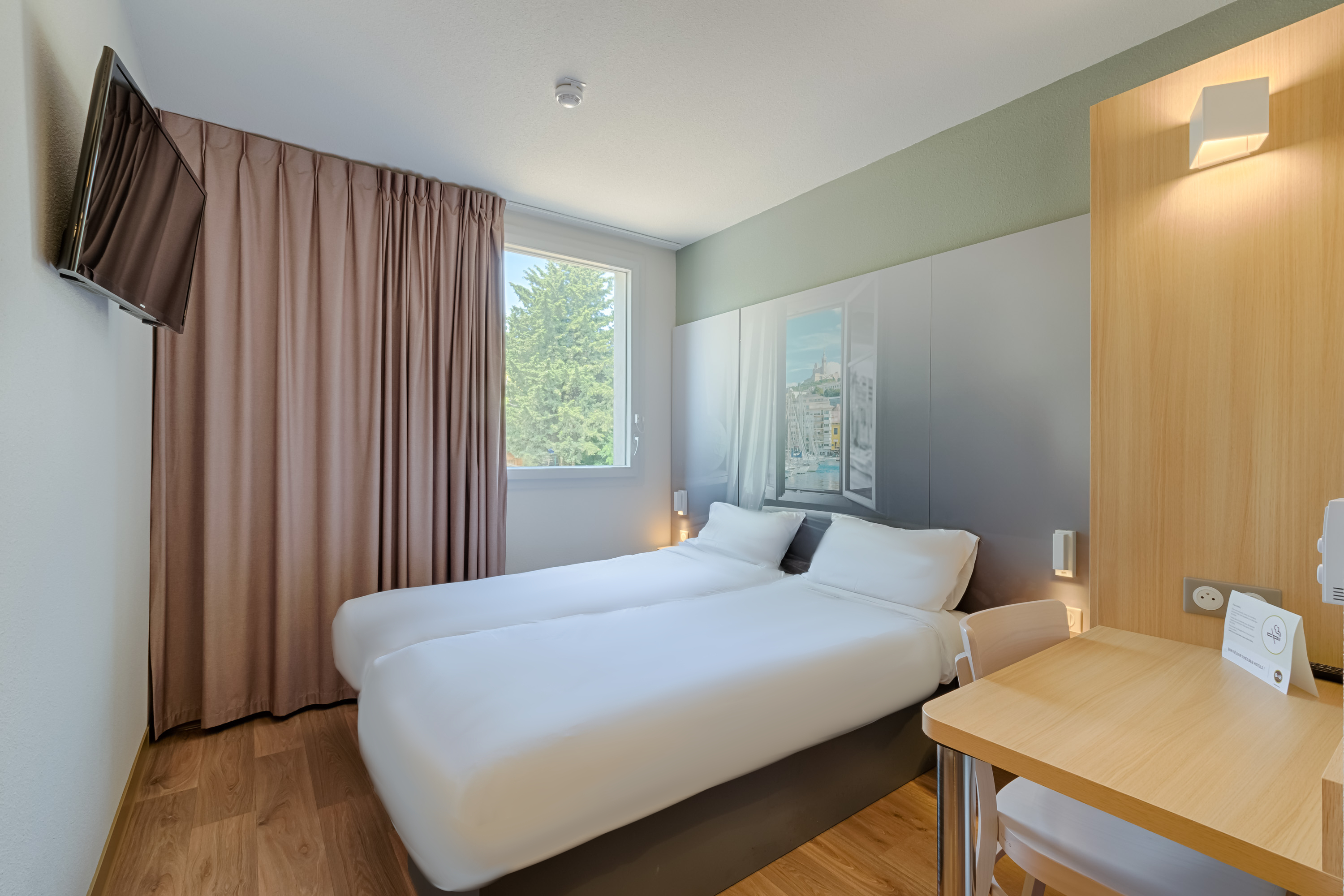 B&B HOTEL Marseille la Valentine Saint Mene