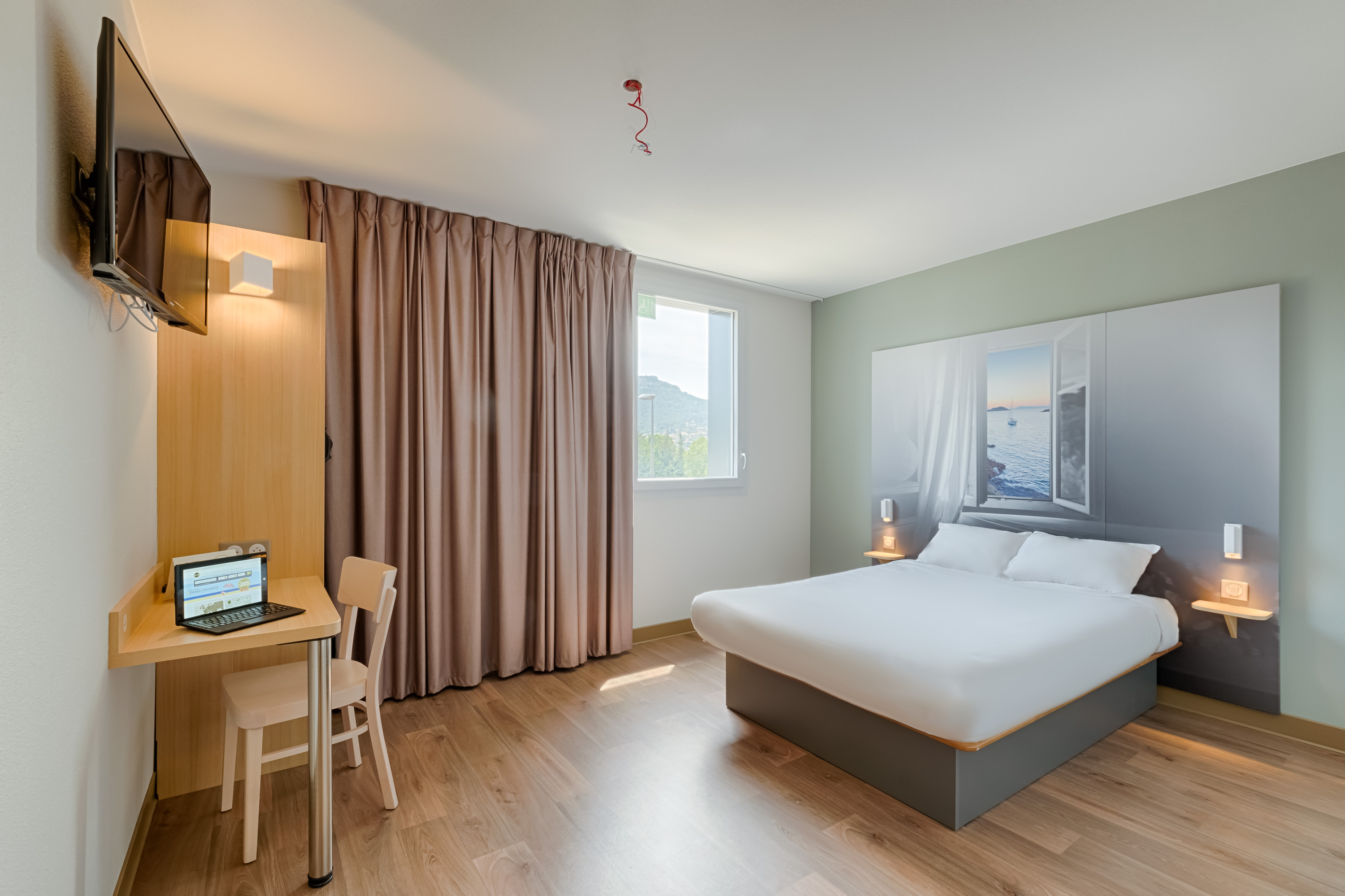 B&B HOTEL Marseille la Valentine Saint Mene