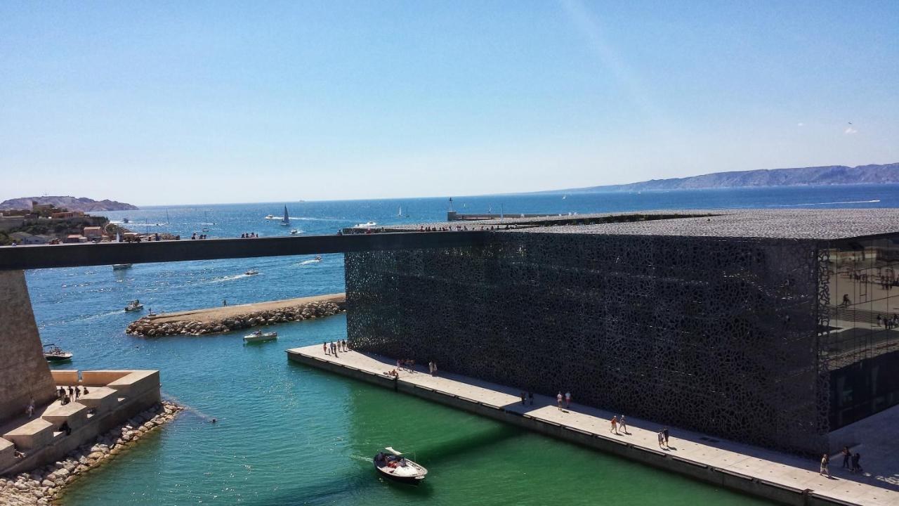 Carré Vieux Port