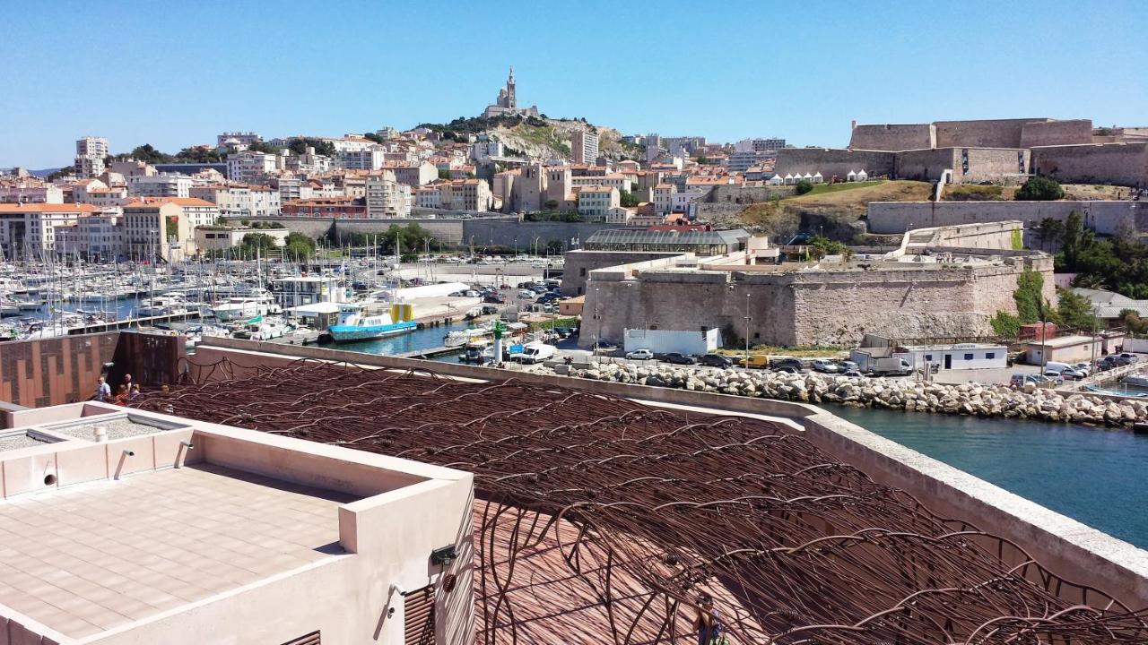 Carré Vieux Port