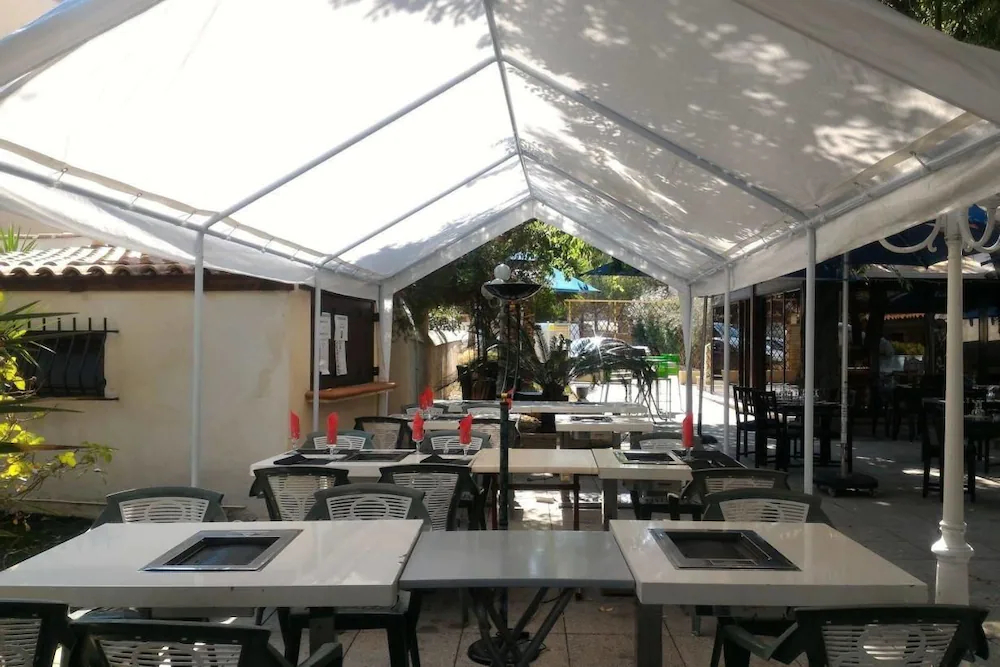 Hotel-Restaurant Les Cigalons