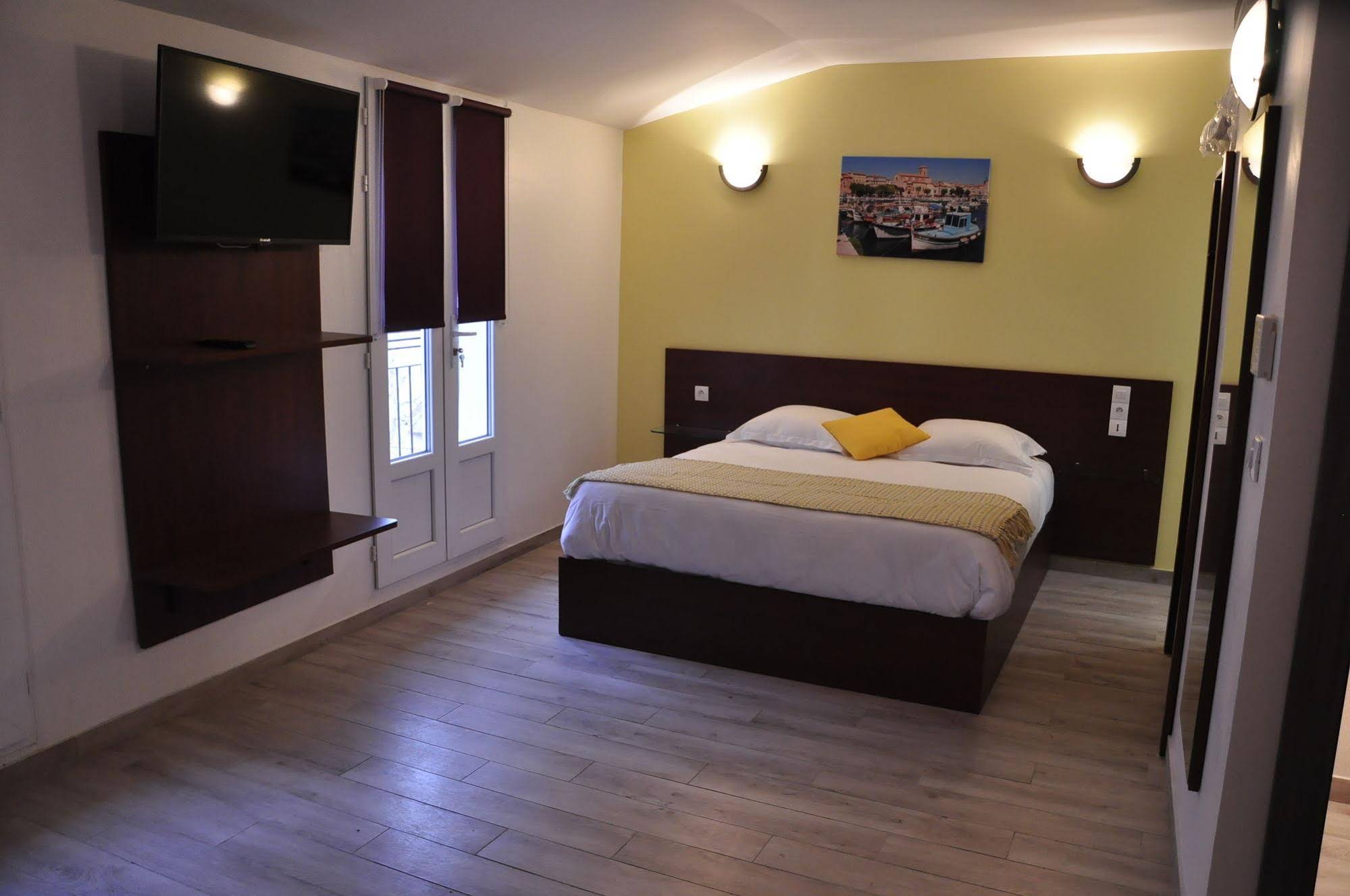 Massilia Hotel