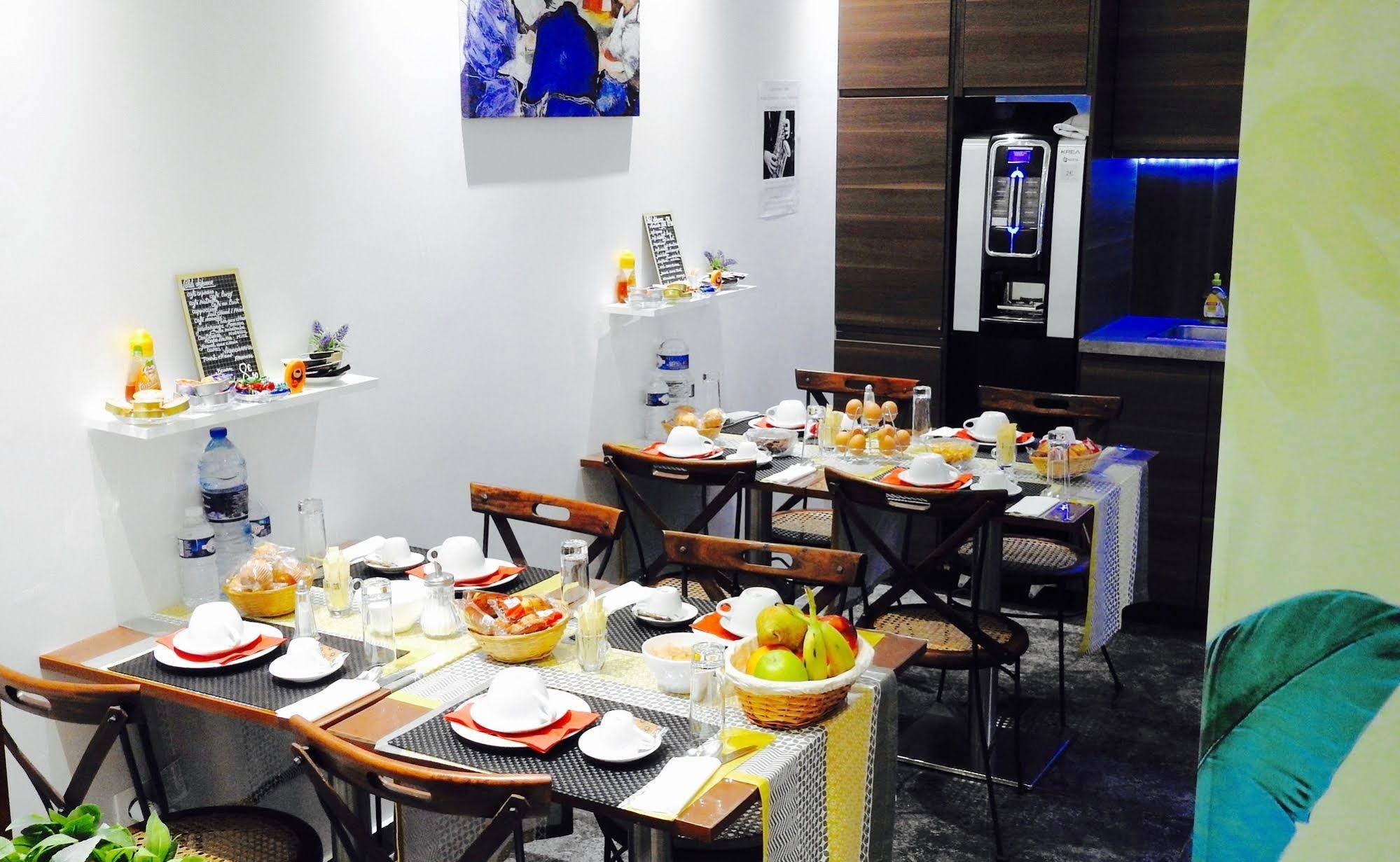 Massilia Hotel