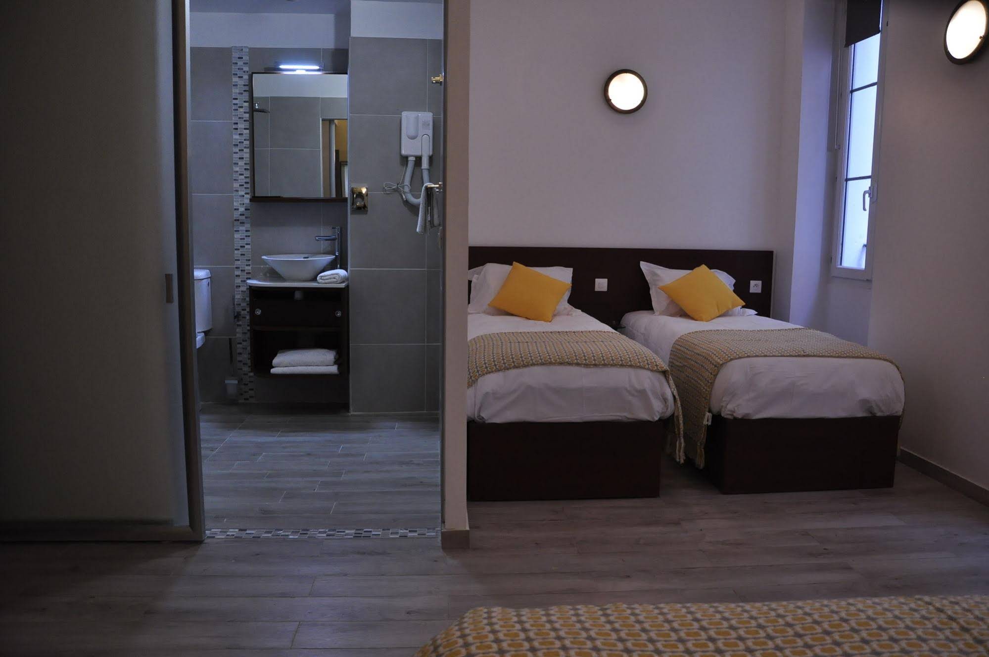 Massilia Hotel