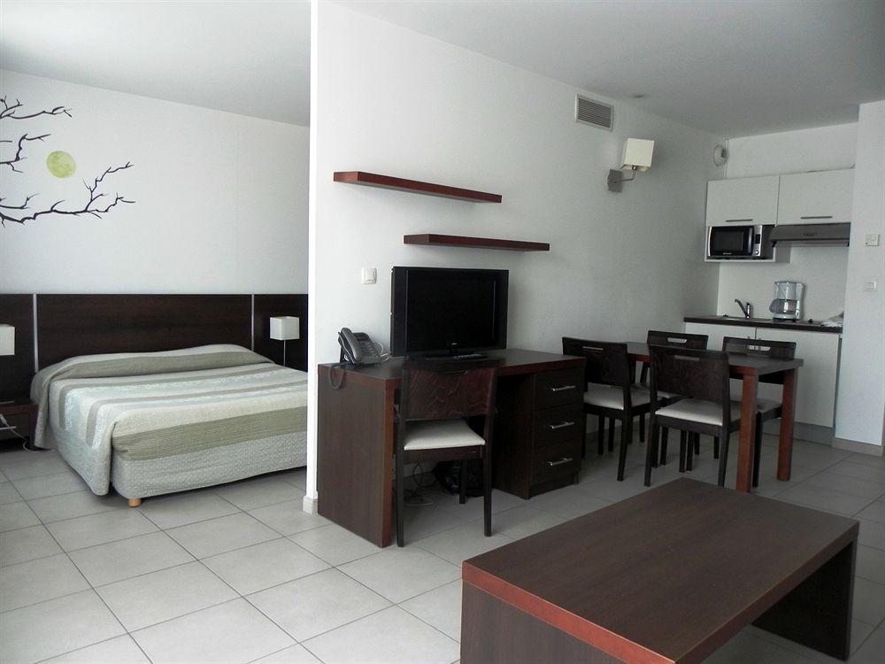 Residence Services Calypso