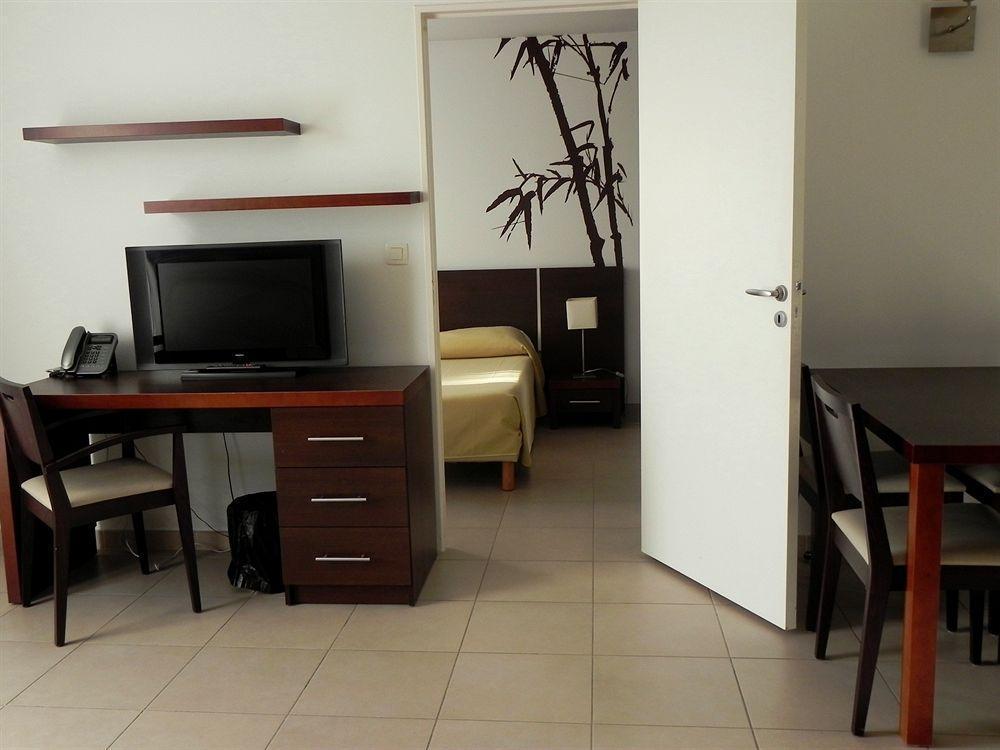 Residence Services Calypso