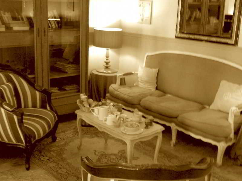 Maison Saint Louis Vieux Port Hotel