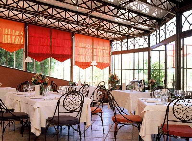 Park & Suites Village Montpellier Bionne