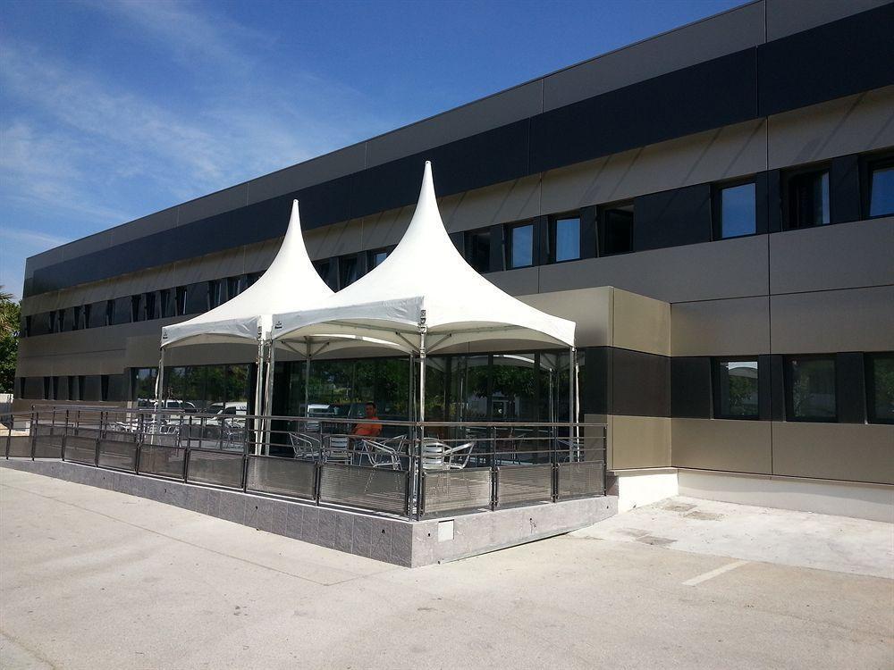 Brit Hotel Porte d'Espagne