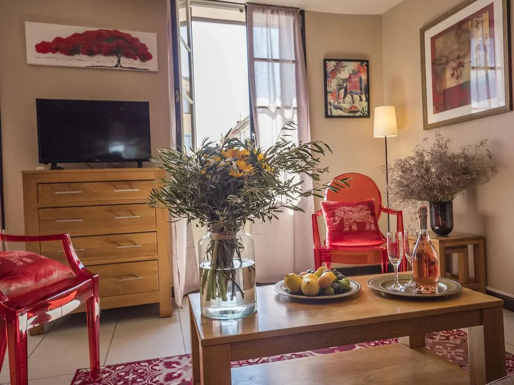 Suites Coronell d'En Vila