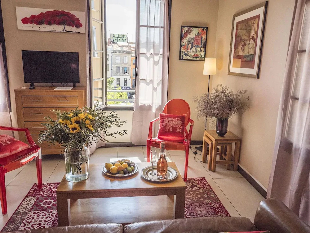 Suites Coronell d'En Vila
