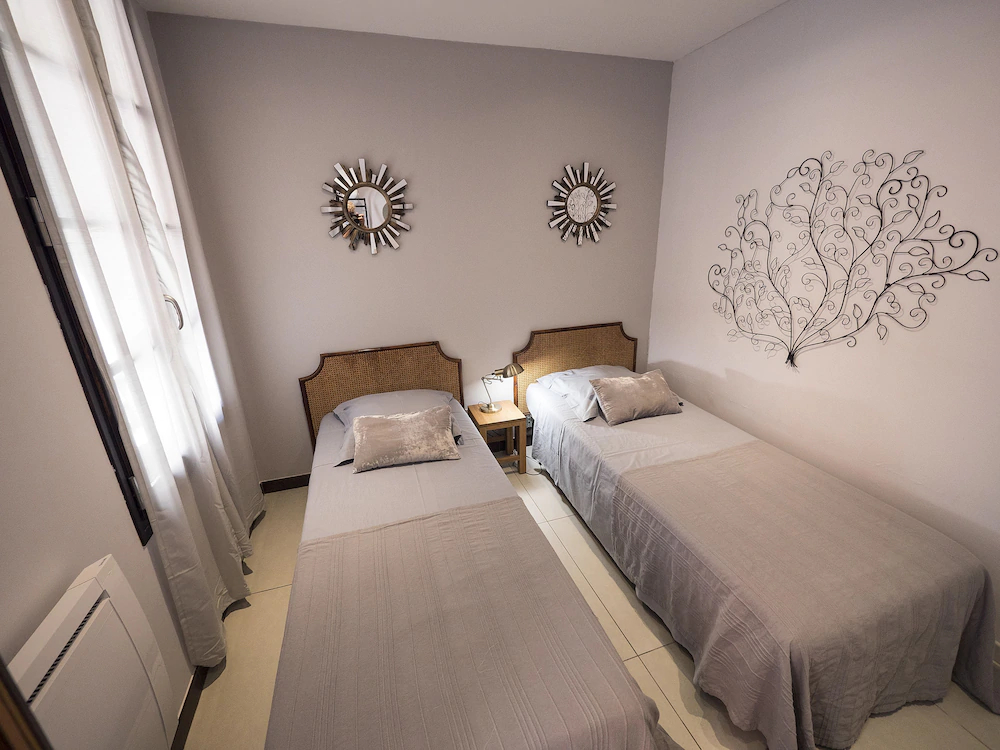 Suites Coronell d'En Vila