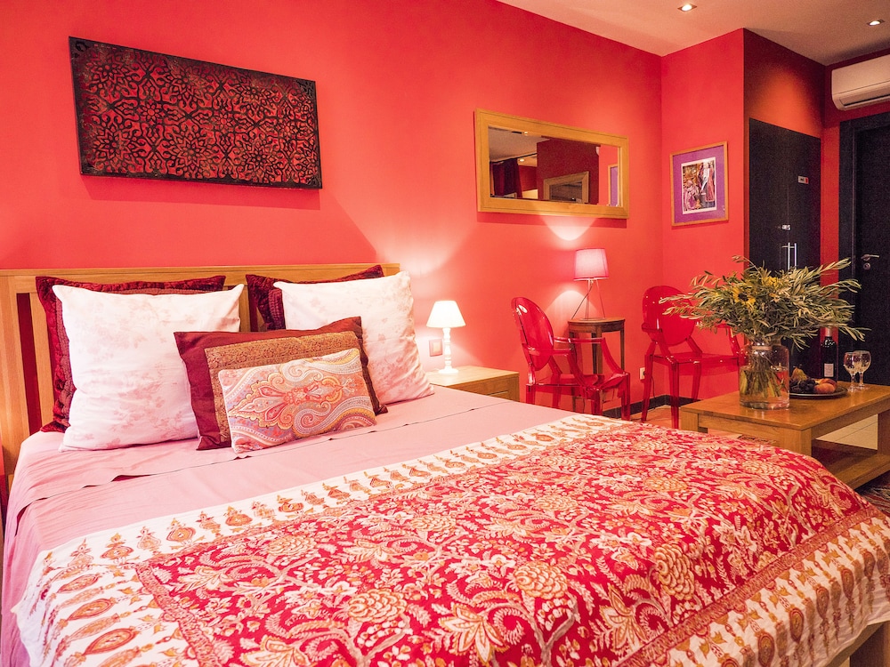 Suites Coronell d'En Vila