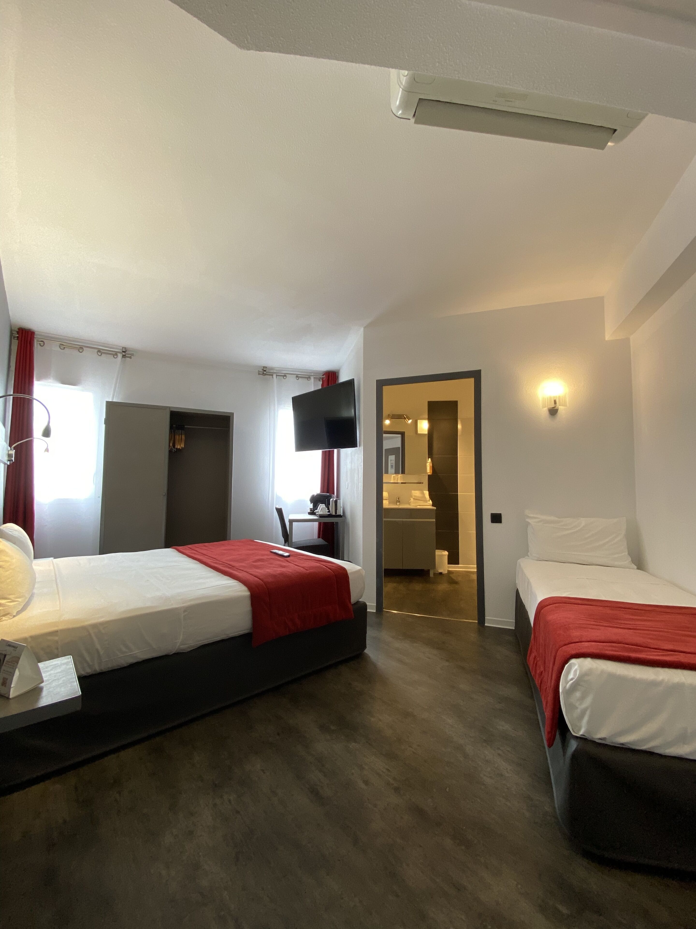 The Originals City, Hôtel Les Dômes, Perpignan Sud Saleilles