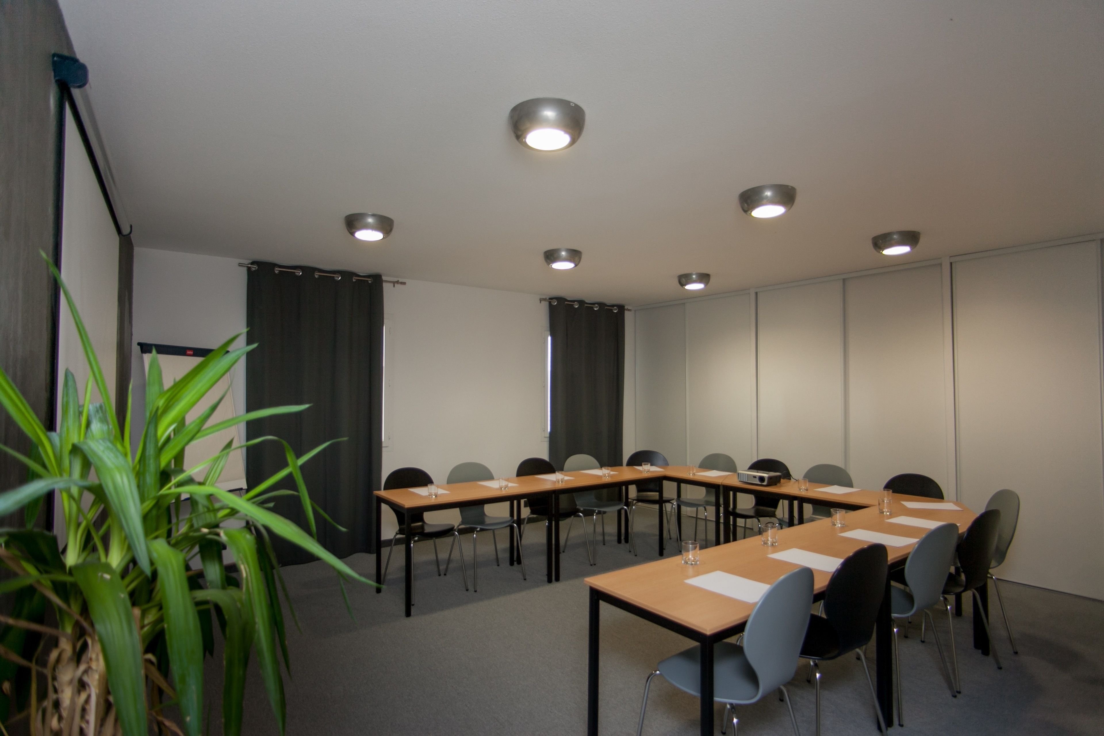 The Originals City, Hôtel Les Dômes, Perpignan Sud Saleilles