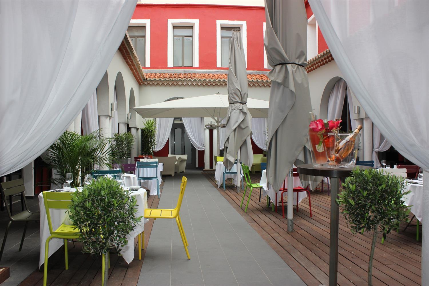 Hotel De Paris