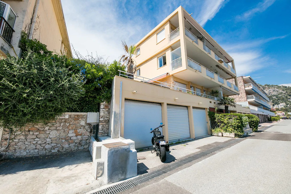 Villa Henrietta by Riviera Holiday Homes
