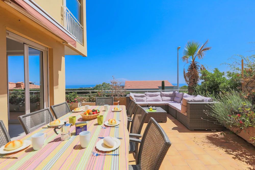 Villa Henrietta by Riviera Holiday Homes