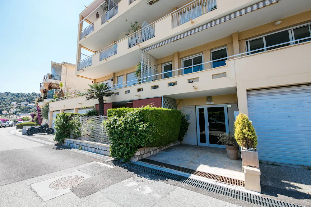 Villa Henrietta by Riviera Holiday Homes