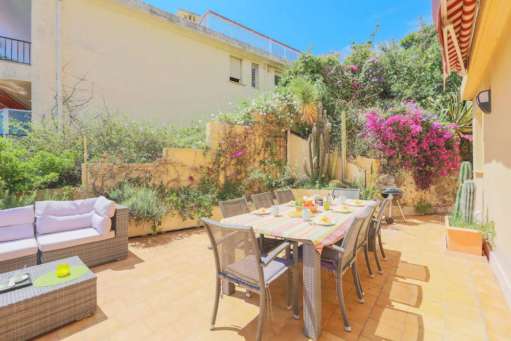 Villa Henrietta by Riviera Holiday Homes
