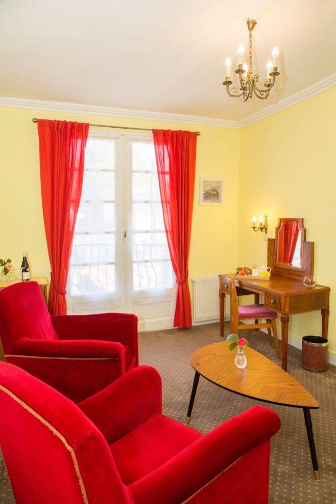 Hostellerie De La Roseraie