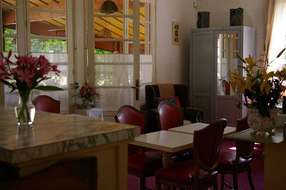 Hostellerie De La Roseraie