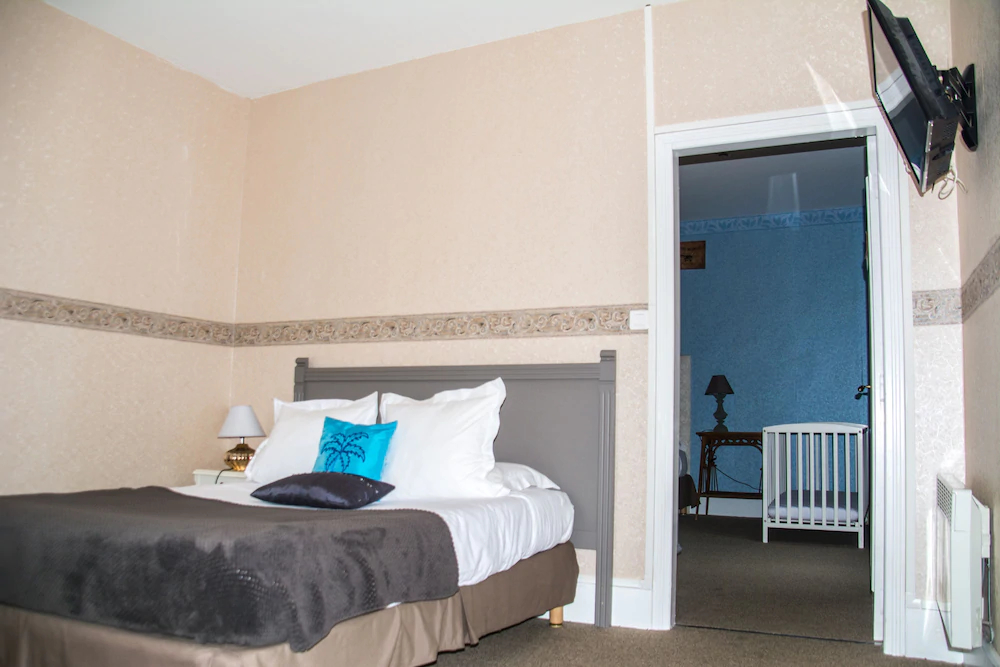 Hotel Raymond VII