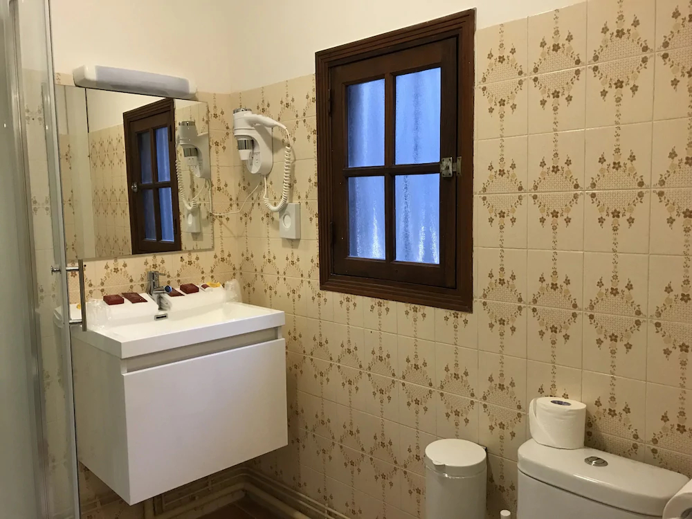 Hotel Raymond VII