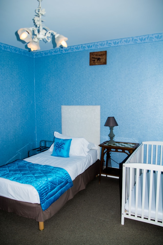Hotel Raymond VII