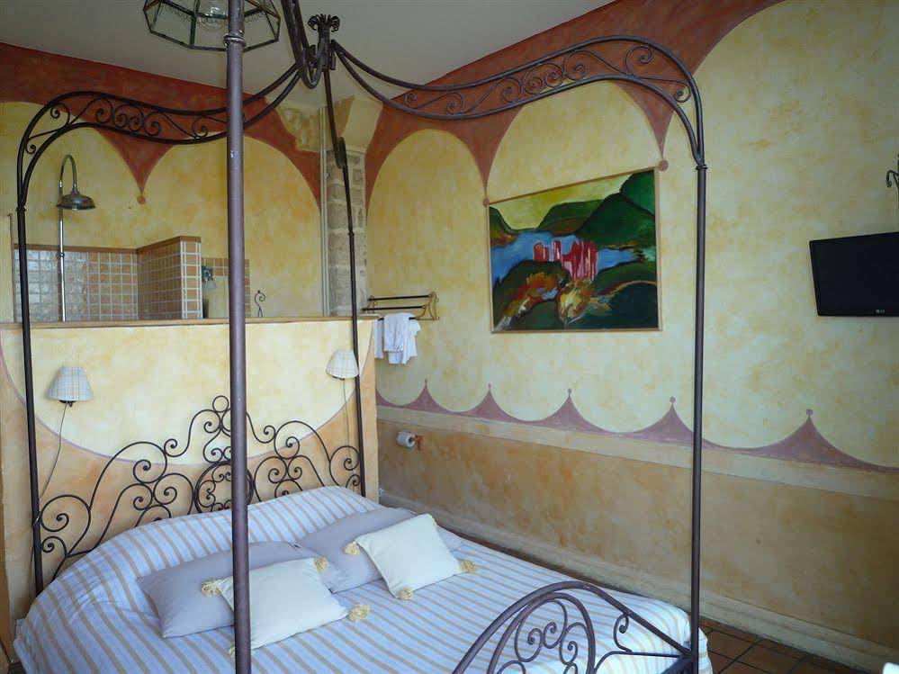 Le Chateau De Termes
